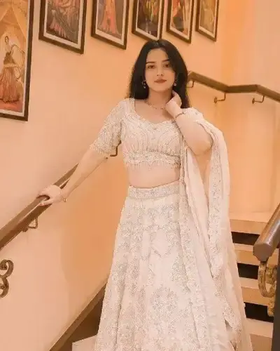 Escort Dhandhuka